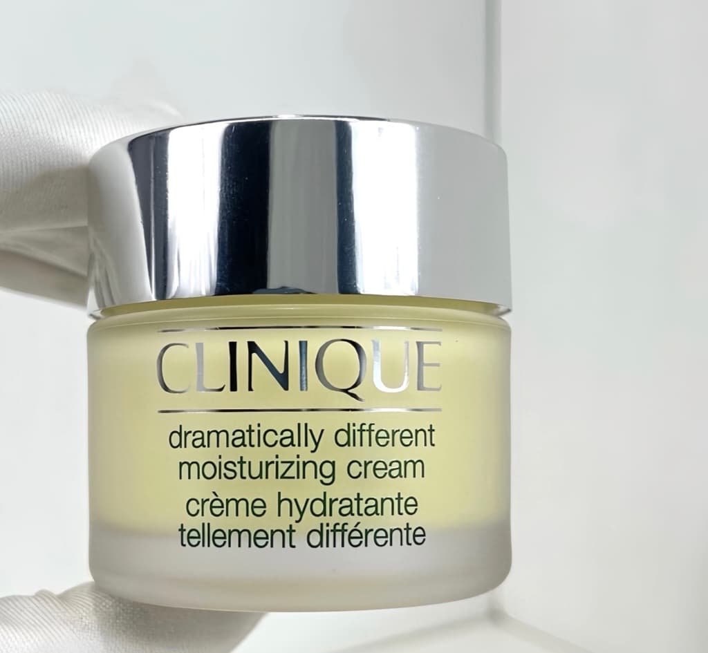 Clinique Dramatically Different Moisturizing Cream